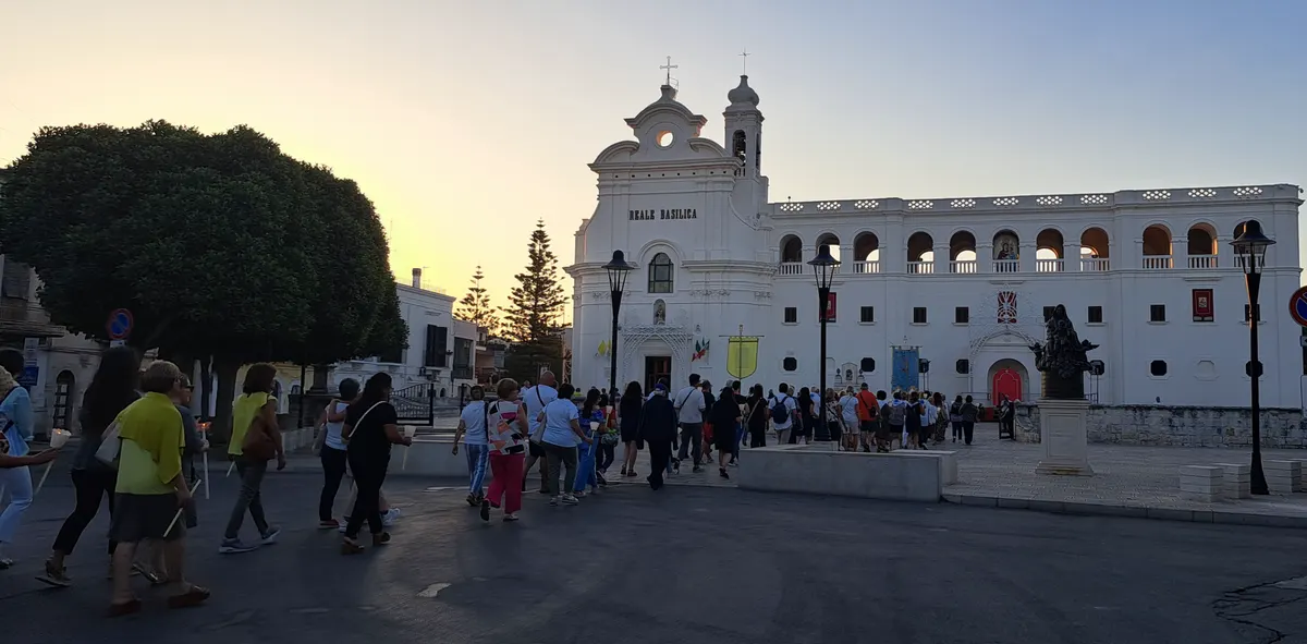 La Basilica del Santuario della Madonna del Pozzo, a Capurso, al tramonto